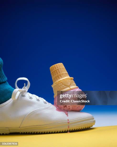 1990s STRAWBERRY ICE CREAM CONE DROPPED ON WHITE CANVAS SNEAKER TENNIS SHOE