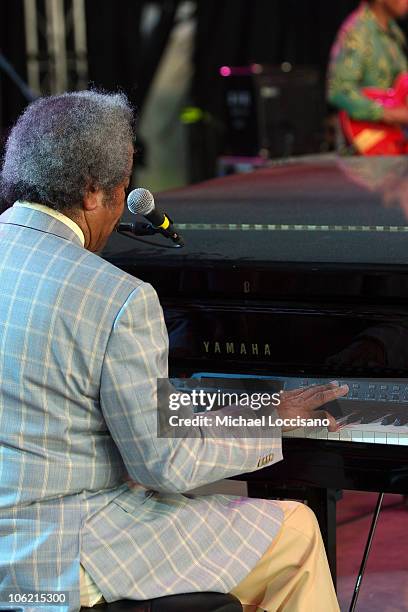 Allen Toussaint performs on stage during Bonnaroo 2009 on June 13, 2009 in Manchester, Tennessee.