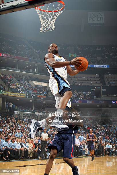 Sam Young of the Memphis Grizzlies dunks in a game against the Atlanta Hawks on October 27, 2010 at the FedExForum in Memphis, Tennessee. NOTE TO...