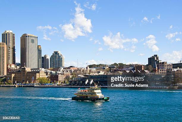 ferry on sydney harbour - sydney ferry stock pictures, royalty-free photos & images