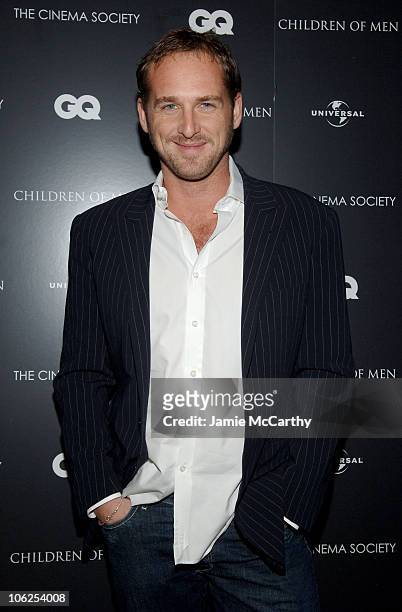Josh Lucas during The Cinema Society and GQ Host a Screening of "Children of Men" - Arrivals at Tribeca Grand Screening Room in New York City, New...
