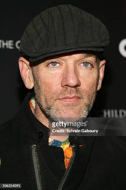 Michael Stipe during The Cinema Society & GQ Host a Screening of "Children of Men" - Arrivals at Tribeca Grand Hotel Grand Screening Room at 2 Avenue...