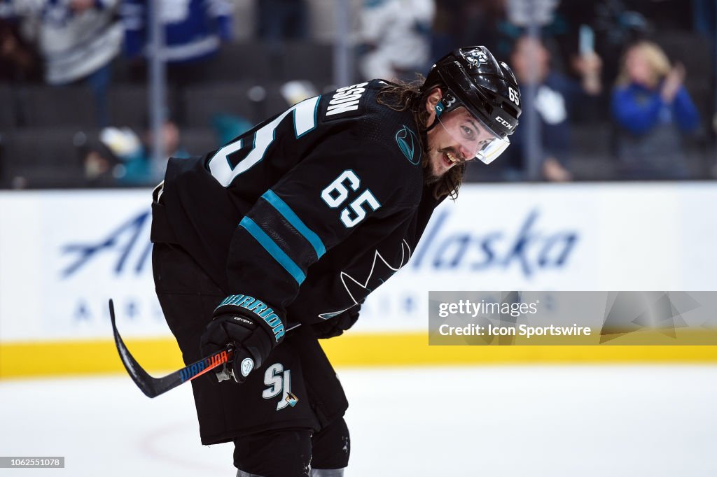 NHL: NOV 15 Maple Leafs at Sharks