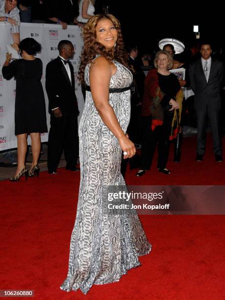 Queen Latifah during 33rd Annual People's Choice Awards - Arrivals at Shrine Auditorium in Los Angeles, California, United States.