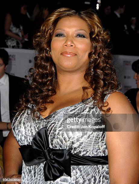Queen Latifah during 33rd Annual People's Choice Awards - Arrivals at Shrine Auditorium in Los Angeles, California, United States.