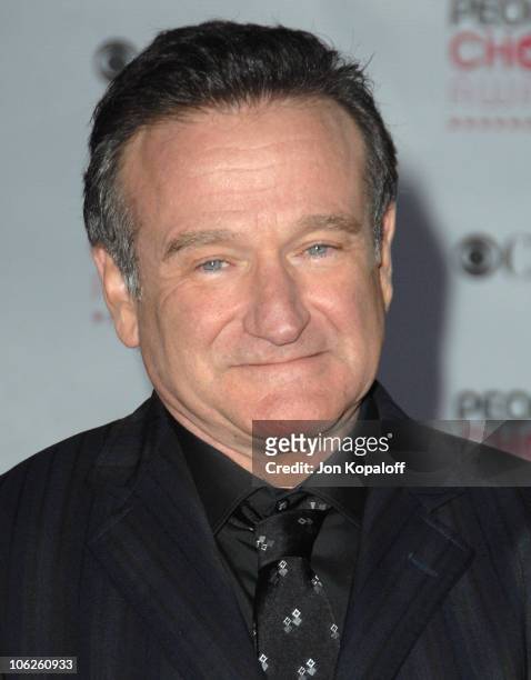 Robin Williams during 33rd Annual People's Choice Awards - Arrivals at Shrine Auditorium in Los Angeles, California, United States.