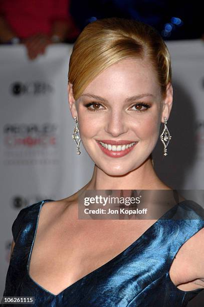 Katherine Heigl during 33rd Annual People's Choice Awards - Arrivals at Shrine Auditorium in Los Angeles, California, United States.