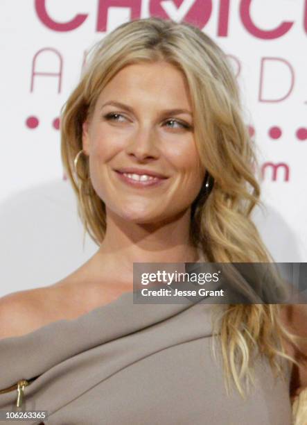 Ali Larter of "Heroes," winner Favorite New TV Drama