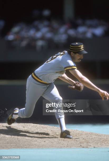 Rick Rhoden of the Pittsburgh Pirates pitches against the Philadelphia Phillies during a Major League Baseball game circa 1985 at Veterans Stadium in...