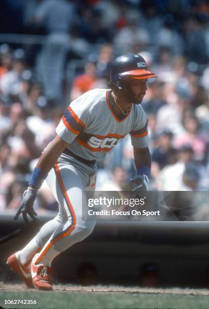 Harold Baines of the Chicago White Sox bats against the New York Yankees during an Major League Baseball game circa 1982 at Yankee Stadium in the...