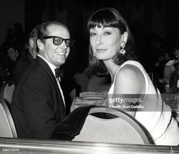 Jack Nicholson amd Anjelica Huston during 38th Annual Directors Guild of America Awards - March 8, 1986 at Beverly Hilton Hotel in Beverly Hills,...