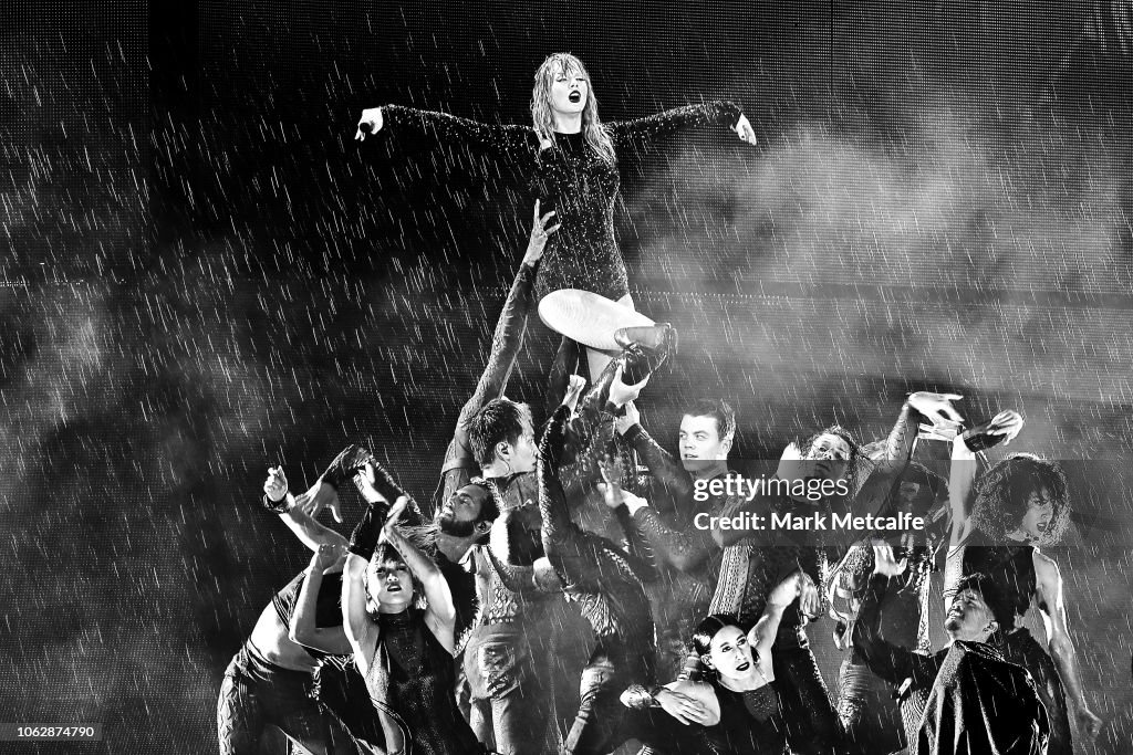Taylor Swift reputation Stadium Tour - Sydney