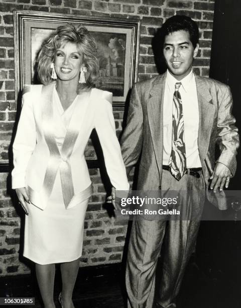 59 Donna Mills Richard Holland Stock Photos, High-Res Pictures, and