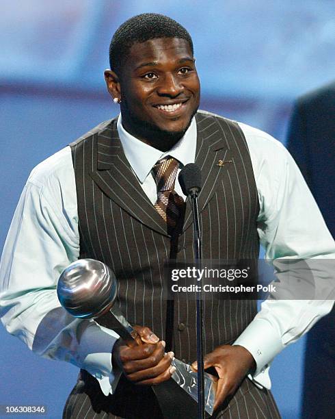 Player LaDainian Tomlinson accepts the award for "Best Male Athlete" during the 2007 ESPY Awards at the Kodak Theatre on July 11, 2007 in Hollywood,...
