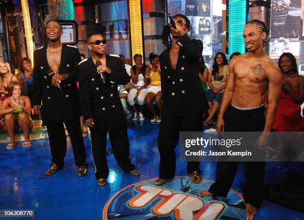Pretty Ricky Trl 96 Vists Mtv Photos & High Res Pictures - Getty Images