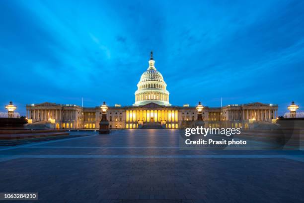 united states capitol, government in washington, d.c., united states of america. illuminated at night - capitol building washington dc night stock pictures, royalty-free photos & images