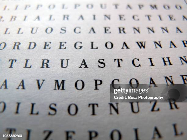 detail of crossword puzzle - jogo de palavras imagens e fotografias de stock