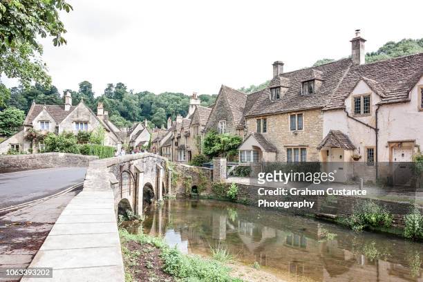 castle combe village - castle combe stock pictures, royalty-free photos & images