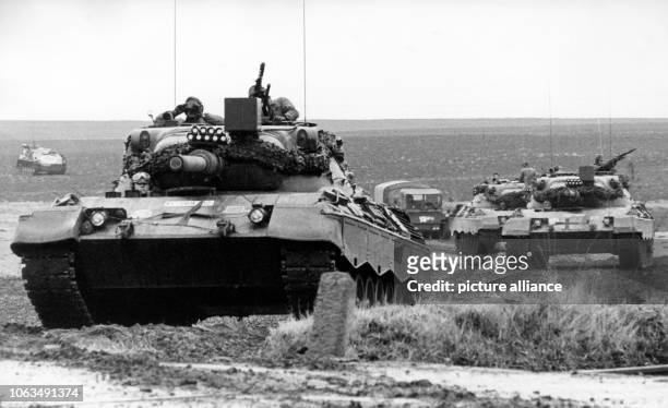 German tanks on a field near Aub, Bavaria, during the NATO maneuver REFORGER IV - "Return of Forces to Germany", on 22nd January 1973. | usage...