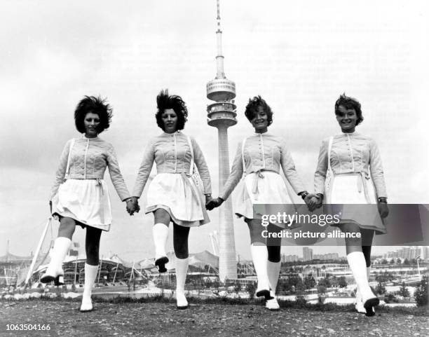 Geble 45 Twins Rita Photos & High Res Pictures - Getty Images