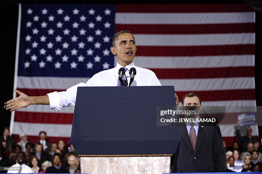 Prez Obama Rally US President Barack Obama speaks at a rally for Congressman Tom... News ...