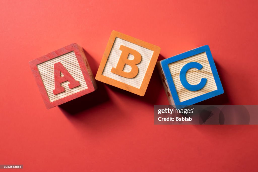 A, B y C bloques de madera