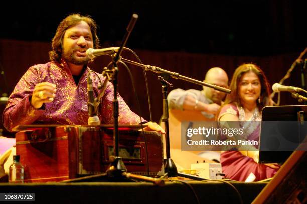 Roop Kumar 40 Sunali Stock Photos, High-Res Pictures, and Images - Getty Images