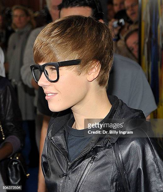Singer Justin Bieber arrives at the "Megamind" Los Angeles Premiere at Mann Chinese 6 on October 30, 2010 in Los Angeles, California.