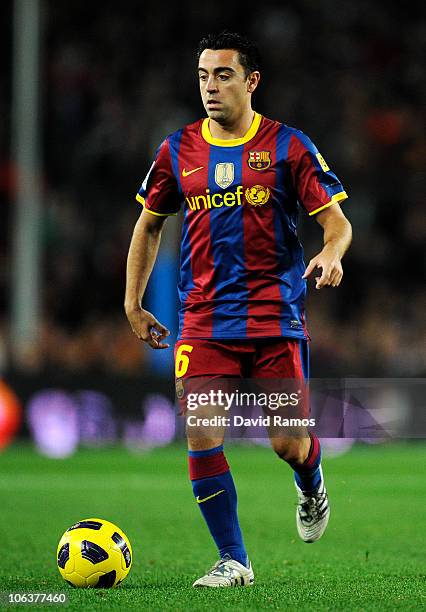 Xavi Hernandez of Barcelona controls the ball during the La Liga match between Barcelona and Sevilla FC on October 30, 2010 in Barcelona, Spain....