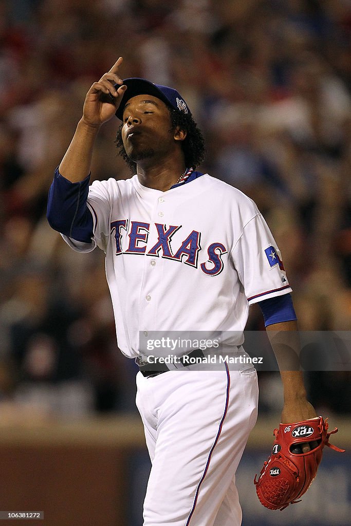 San Francisco Giants v Texas Rangers, Game 3