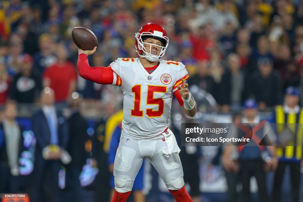 NFL: NOV 19 Chiefs at Rams