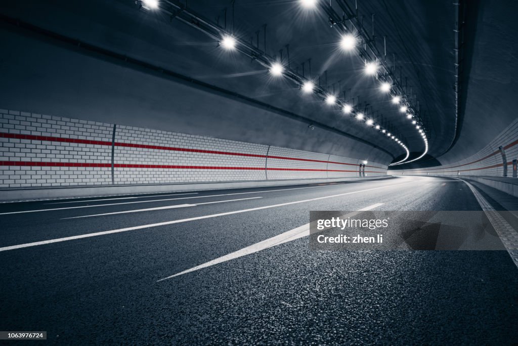 Road and tunnel