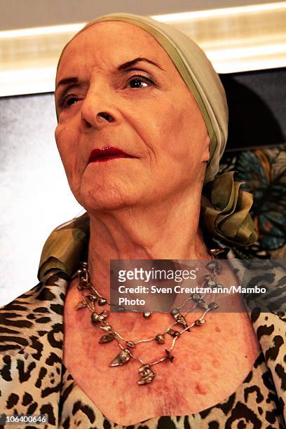 Cuban Ballet legend and Prima Ballerina Assoluta, Alicia Alonso lisitens during a ceremony in which she was awarded a statue of ballerina Galina...