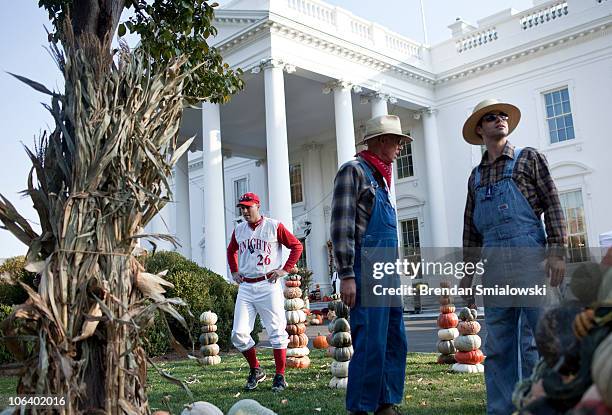 Entertainers prepare for trick or treaters out side the White House October 31, 2010 in Washington, DC. President Obama and first lady Michelle Obama...