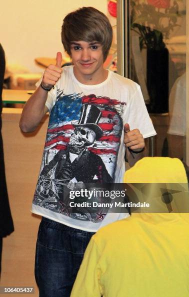 'X Factor' Contestants Sighting in London - October 31, 2010 'X Factor' Contestants Sighting in London - October 31, 2010