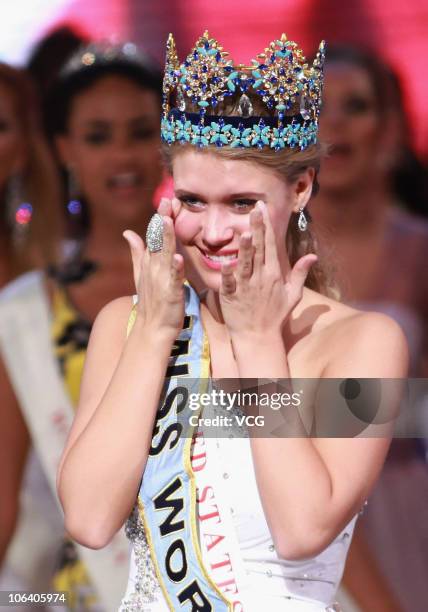 Miss World 2010 Alexandria Mills of the United States celebrates after winning the 60th Miss World Beauty Pageant at the Beauty Crown Cultural Center...