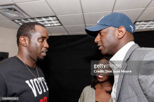 Sean "Diddy" Combs talk with R. Jai Gillum and her husband, Florida Democratic Gubernatorial Candidate for Governor and Mayor of Tallahassee Andrew...
