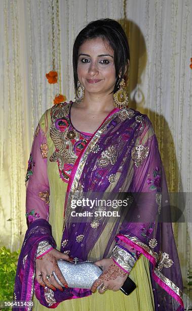 Indian Bollywood actress Divya Dutta attends newly wed Vivek Oberoi and Priyanka Alva's reception party late night October 31, 2010 in Mumbai. AFP...