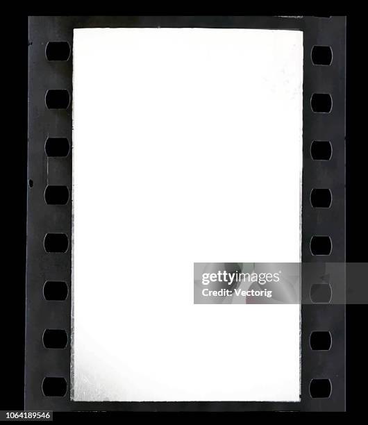 ilustraciones, imágenes clip art, dibujos animados e iconos de stock de antiguo marco de película de grunge retro vintage 35 mm - fotograma