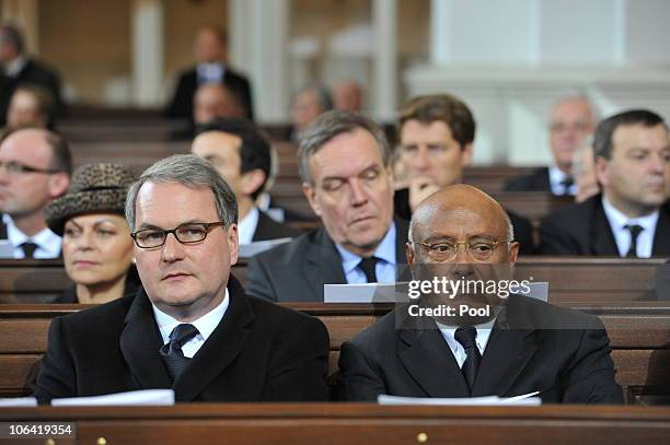 Carsten Frigge and Ian Karan attend the memorial service for Loki Schmidt, wife of former German Chancellor Helmut Schmidt, at the St. Michaelis...