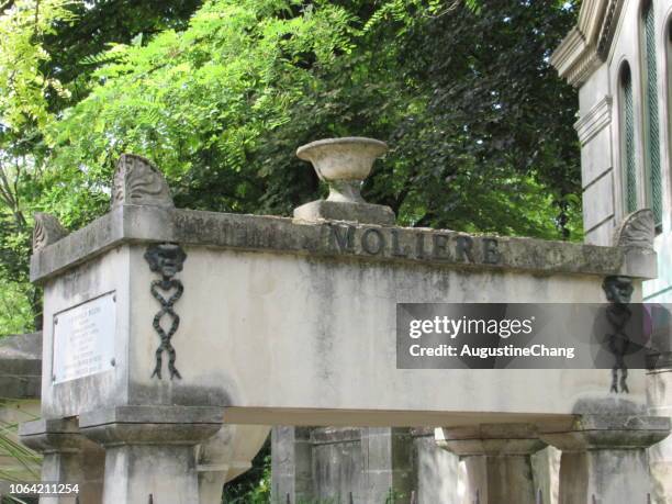 tomb of moliere - pere lachaise cemetery stock pictures, royalty-free photos & images