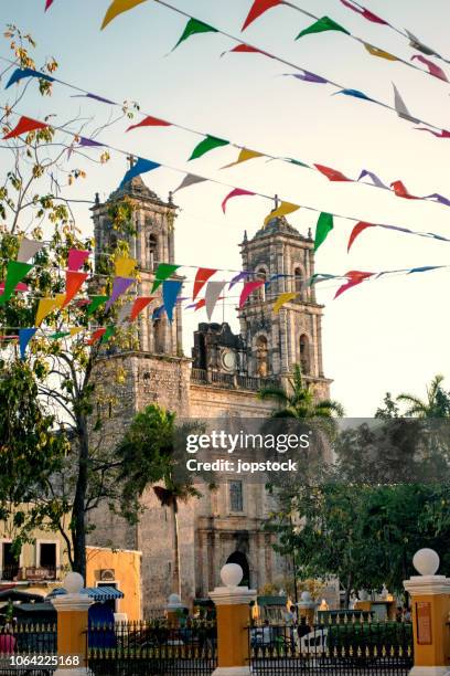 facade of san gervasio cathedral in valladolid, yucatan, mexico - yucatánhalvön bildbanksfoton och bilder