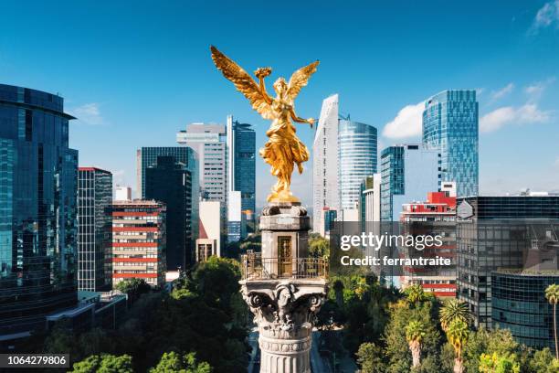 independence monument-mexiko-stadt - independence stock-fotos und bilder