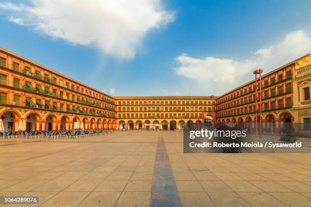 plaza de la corredera, cordoba, spain - cordoba spain stockfoto's en -beelden