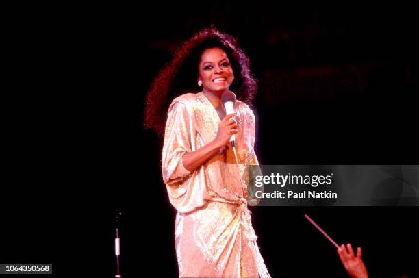 American singer Diana Ross performs on stage at the Rosemont Horizon in Rosemont, Illinois, September 4, 1982.