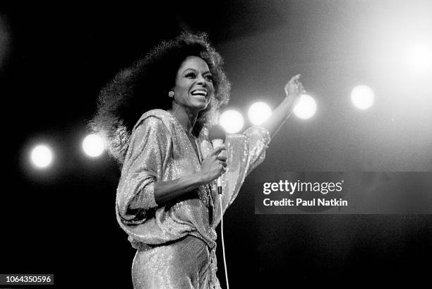 American singer Diana Ross performs on stage at the Rosemont Horizon in Rosemont, Illinois, September 4, 1982.