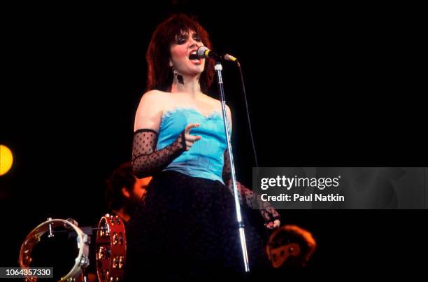 Linda R 1,899 Of Linda Ronstadt Photos & High Res Pictures - Getty Images