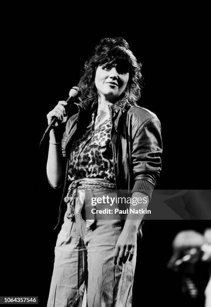 Linda R 1,898 Linda Ronstadt Photos & High Res Pictures - Getty Images