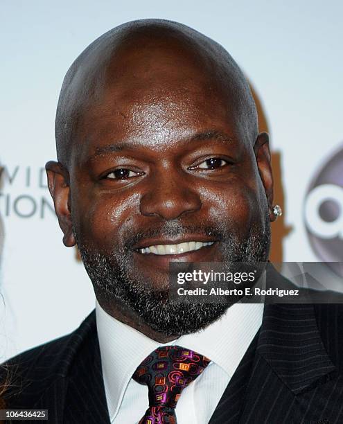 Former NFL player Emmitt Smith arrives to ABC's "Dancing With The Stars" 200th episode party on November 1, 2010 in Los Angeles, California.