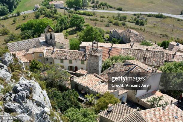 trigance village verdon gorges france - south of france stockfoto's en -beelden